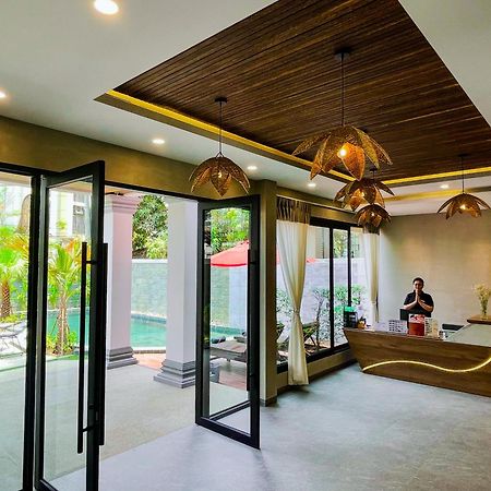 The Luxury Hotel Siem Reap Exterior foto