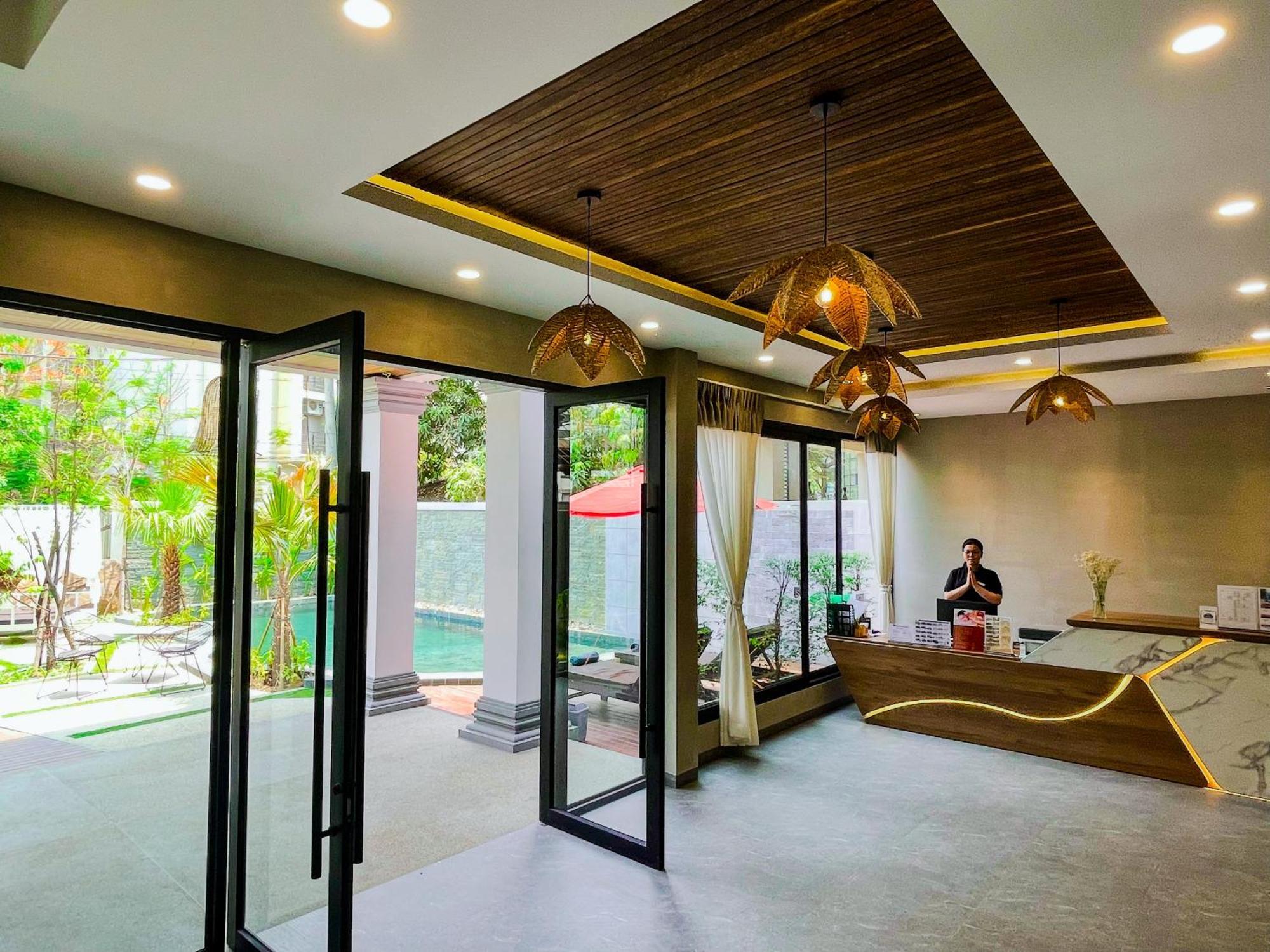The Luxury Hotel Siem Reap Exterior foto